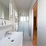Zum Kuehlen Grunde בית הארחה 2*