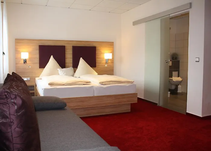 格朗德祖姆库勒恩酒店 2*