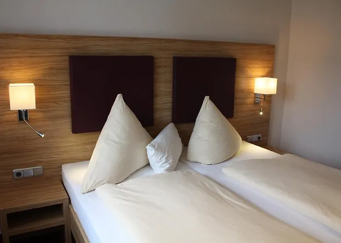 格朗德祖姆库勒恩酒店 2* 明登