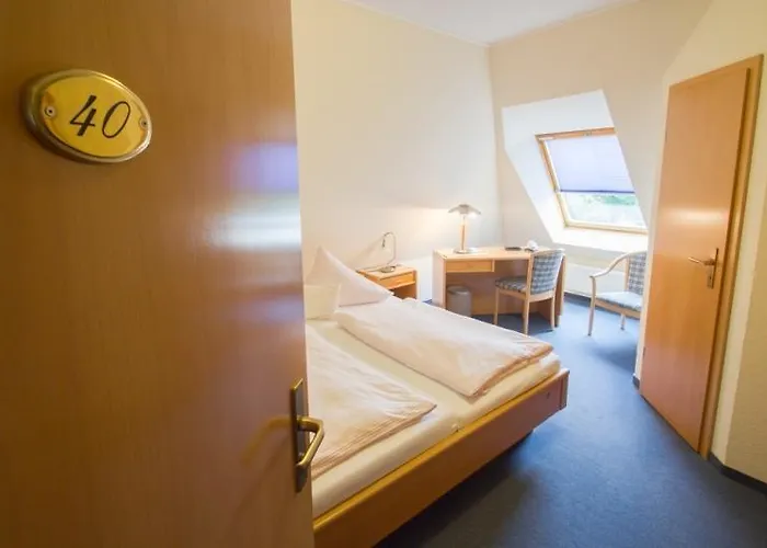 格朗德祖姆库勒恩酒店 2* 明登